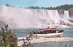 Canada-Niagara-Falls-Maid-of-the-Mist-2